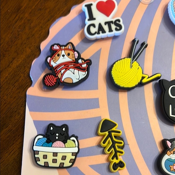 Cat Charms Set with Cute Designs for your Crocs!! 🐈🐈‍⬛ - Picture 3 of 6